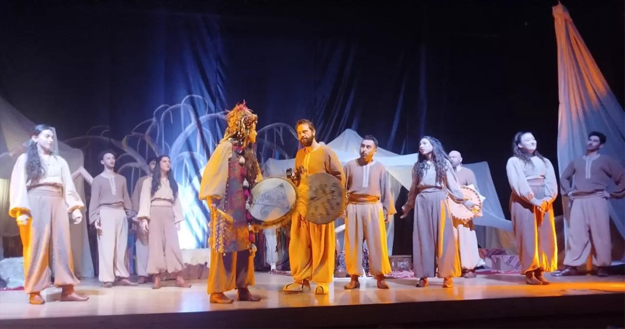 Boyabat'ta çocuklara yönelik tiyatro gösterisi sahnelendi