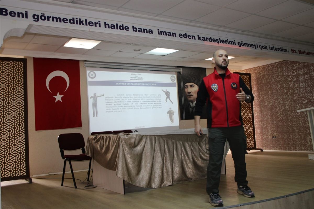 Bozyazı'da kamu personeline eğitim verildi