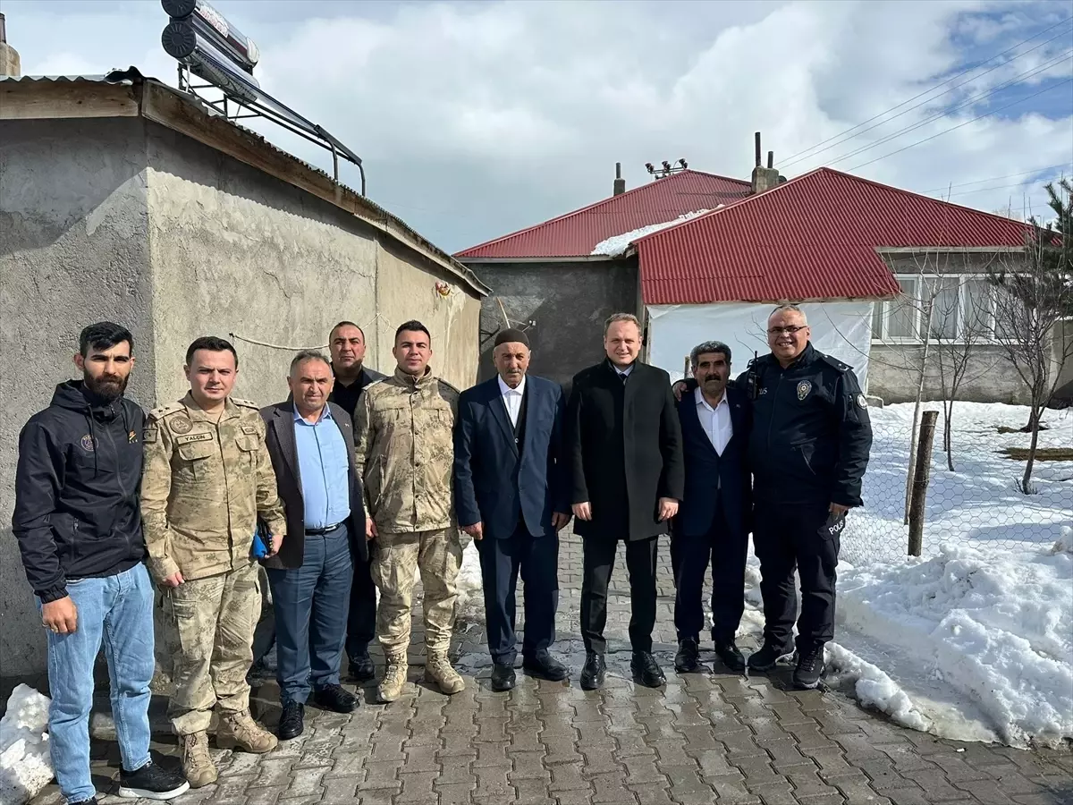 Bulanık Kaymakamı Koşansu'dan şehit ailesine ziyaret