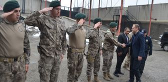 Bulanık Kaymakamı Koşansu, güvenlik güçleriyle bayramlaştı