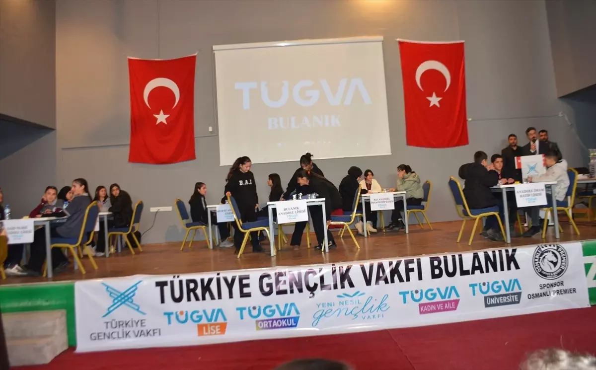 Bulanık'ta liseler arası bilgi yarışması düzenlendi