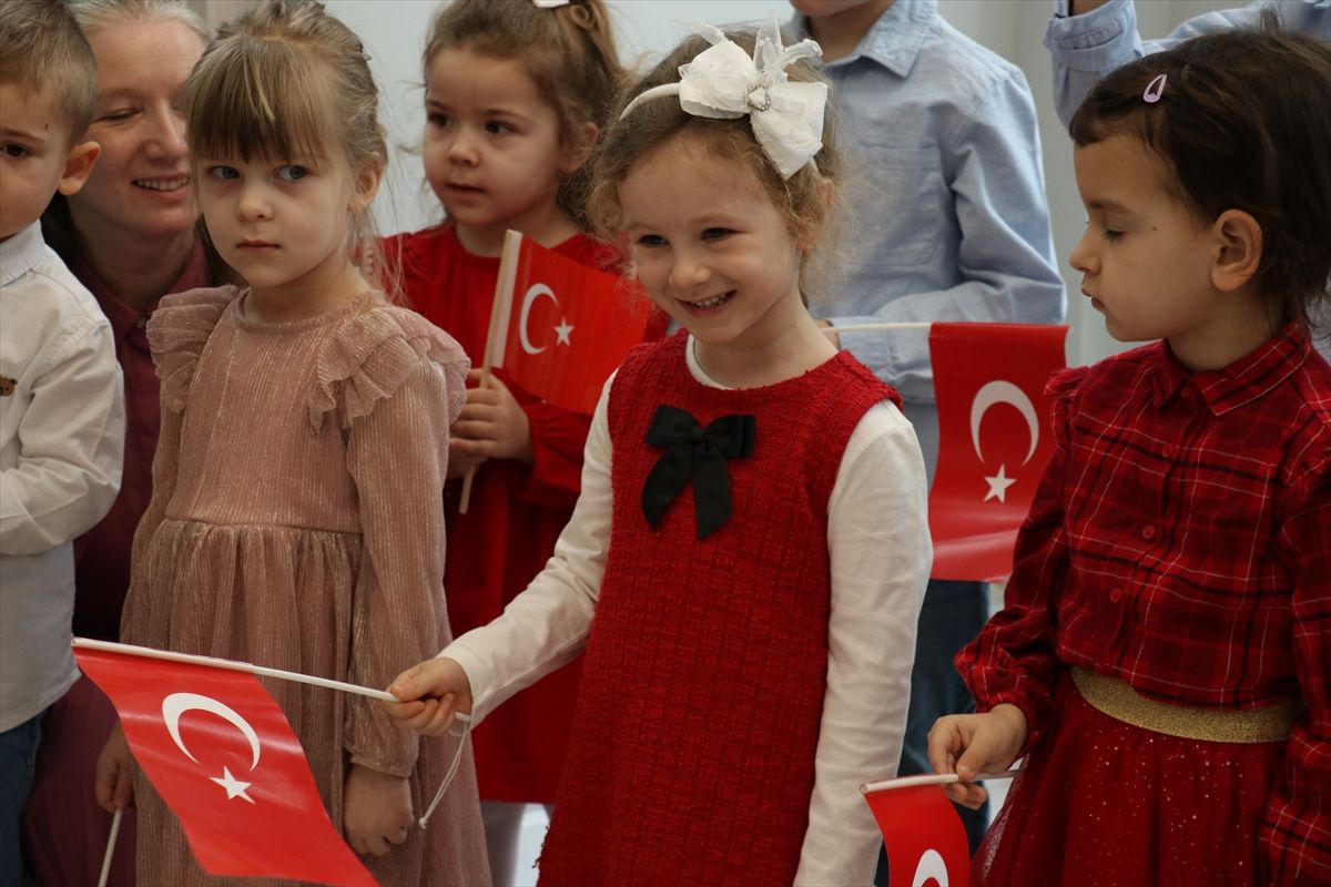 Bulgaristan'da Maarif Özel Anaokulu'nda Uluslararası Ana Dil Günü etkinliği düzenlendi