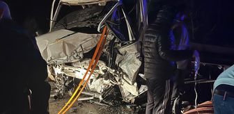 Burdur'da çekiciyle kamyonetin çarpıştığı kazada 3 kişi yaralandı