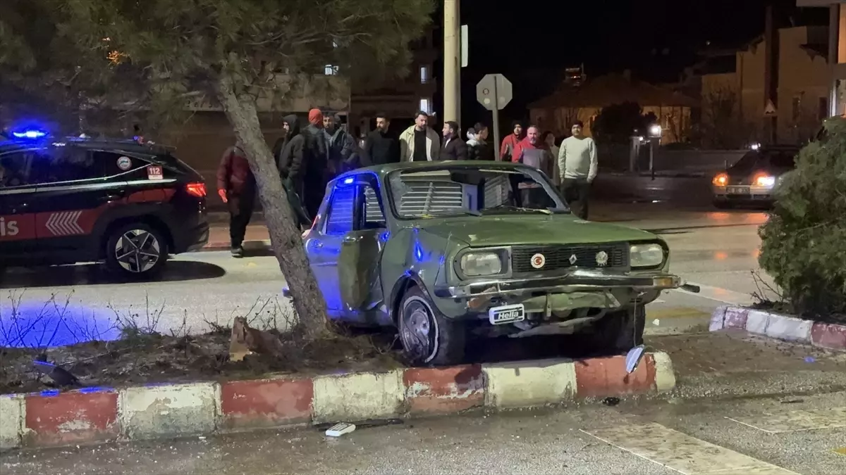 Burdur'da otomobilin çarptığı 3 yaya yaralandı