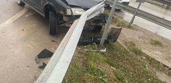 Bursa'da bariyere çarpan otomobilin sürücüsü yaralandı