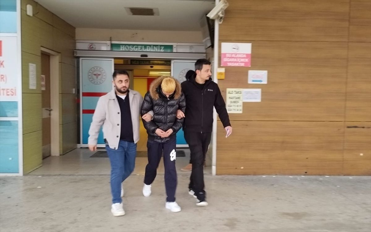 Bursa'da camide yarı çıplak halde küfürlü şarkı söyleyen şüpheli tutuklandı