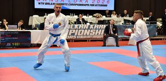 Bursa'da okul müdürü Balkan Karate Şampiyonasında iki dalda altın madalya kazandı