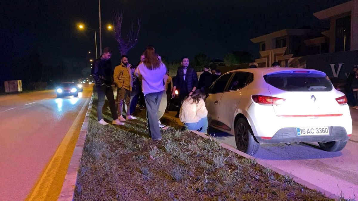 Bursa'da otomobillerin çarpıştığı kazada 1 kişi yaralandı