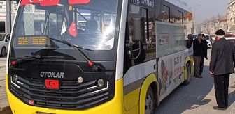 Bursa'da panelvan ile minibüsün çarpıştığı kazada 3 kişi yaralandı