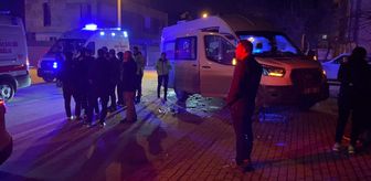 Bursa'da servis minibüsü ile otomobilin çarpıştığı kazada 9 kişi yaralandı