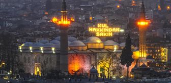 Bursa'da tarihi Ulu Cami'nin 'Kul hakkından sakın' yazılı mahyası yakıldı