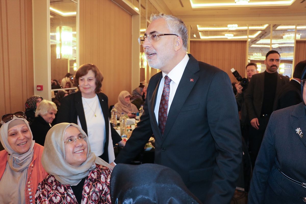 Çalışma ve Sosyal Güvenlik Bakanı Işıkhan, Isparta'da iftar programında konuştu Açıklaması