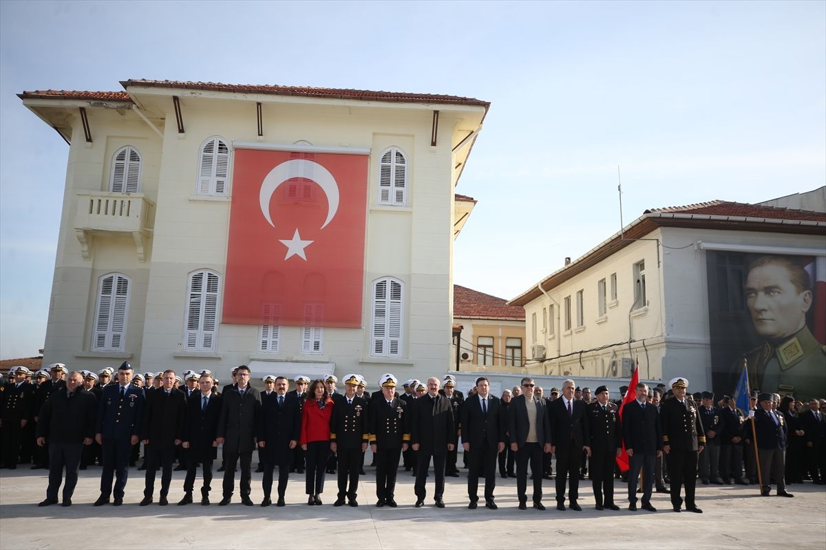 Çanakkale Deniz Zaferi'nin 111. yıl dönümü etkinlikleri Çimenlik Kalesi'ndeki törenle başladı