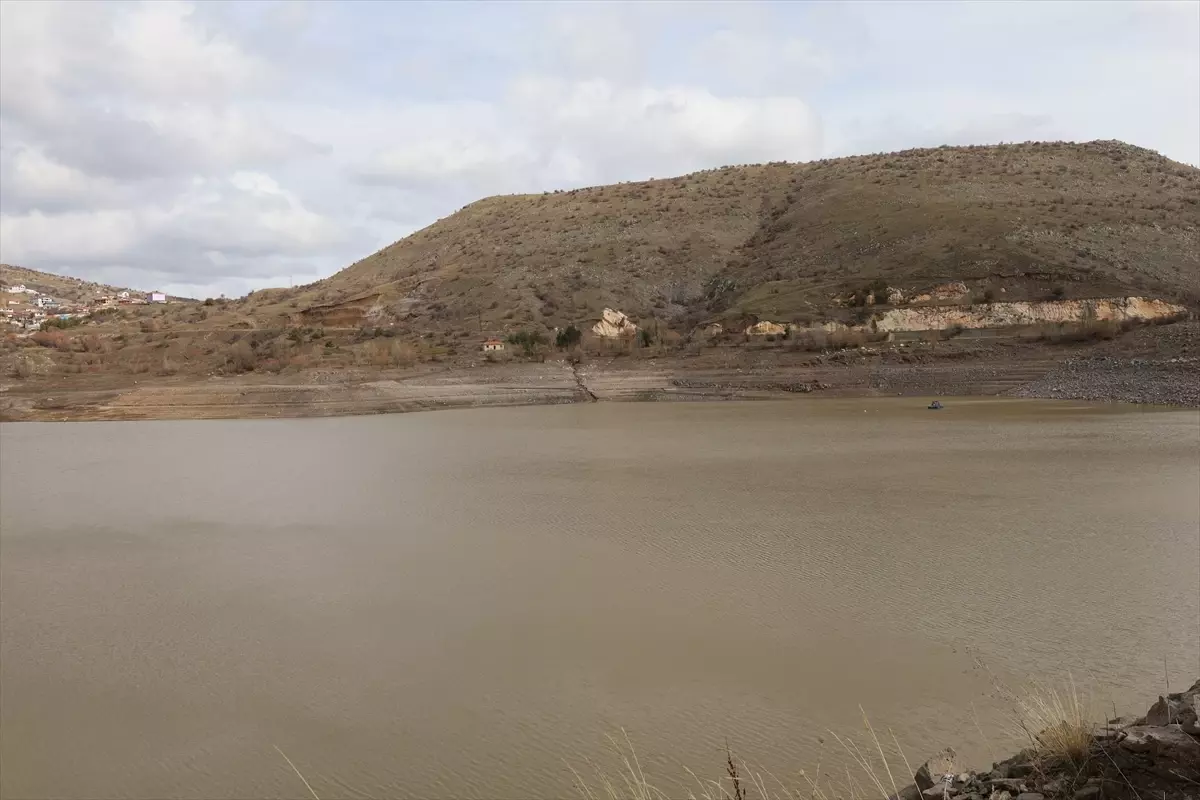 Çankırı'da Güldürcek Barajı'nın su seviyesi son yağışlarla yüzde 20,38'e çıktı