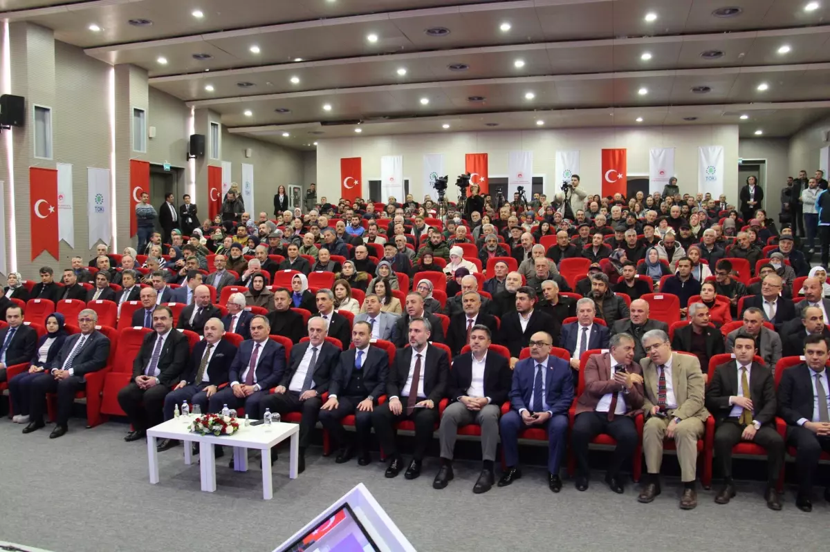 Çankırı'da 'Yüzyılın Konut Projesi' kuraları çekildi