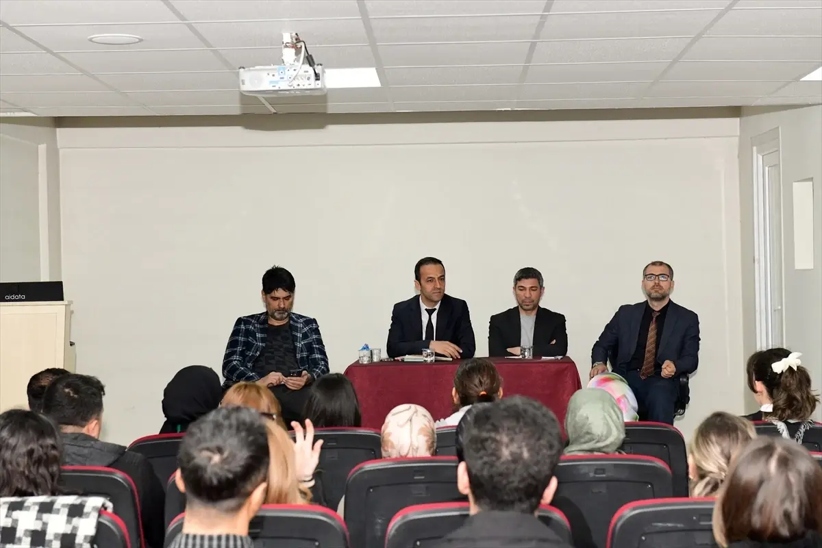 Çatak'ta aday öğretmenlere yönelik eğitim toplantısı düzenlendi