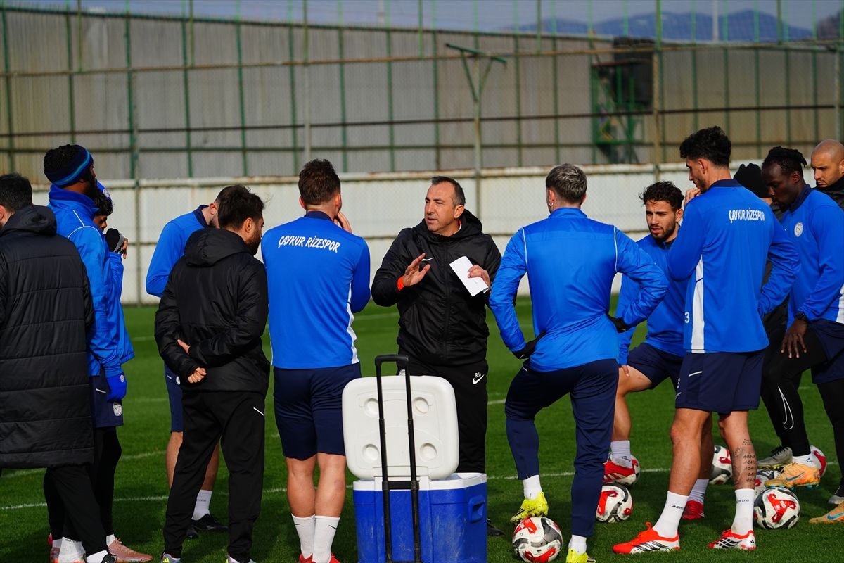 Çaykur Rizespor'da Antalyaspor maçının hazırlıkları başladı
