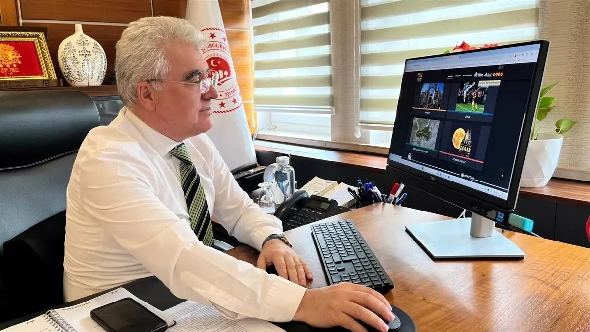 Çevre, Şehircilik ve İklim Değişikliği Çanakkale İl Müdürü Borca "Yılın Kareleri" oylamasına katıldı