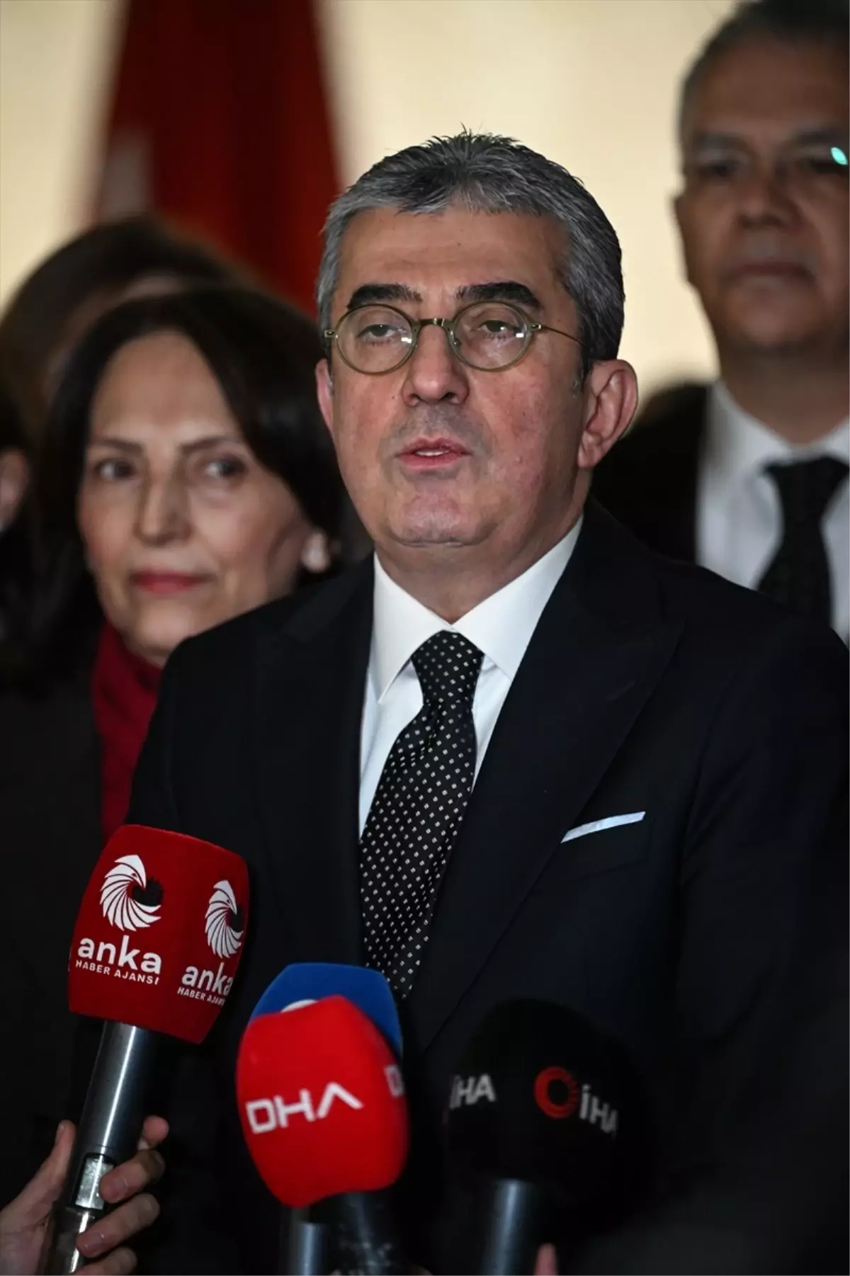 CHP'den AYM'ye başvuru