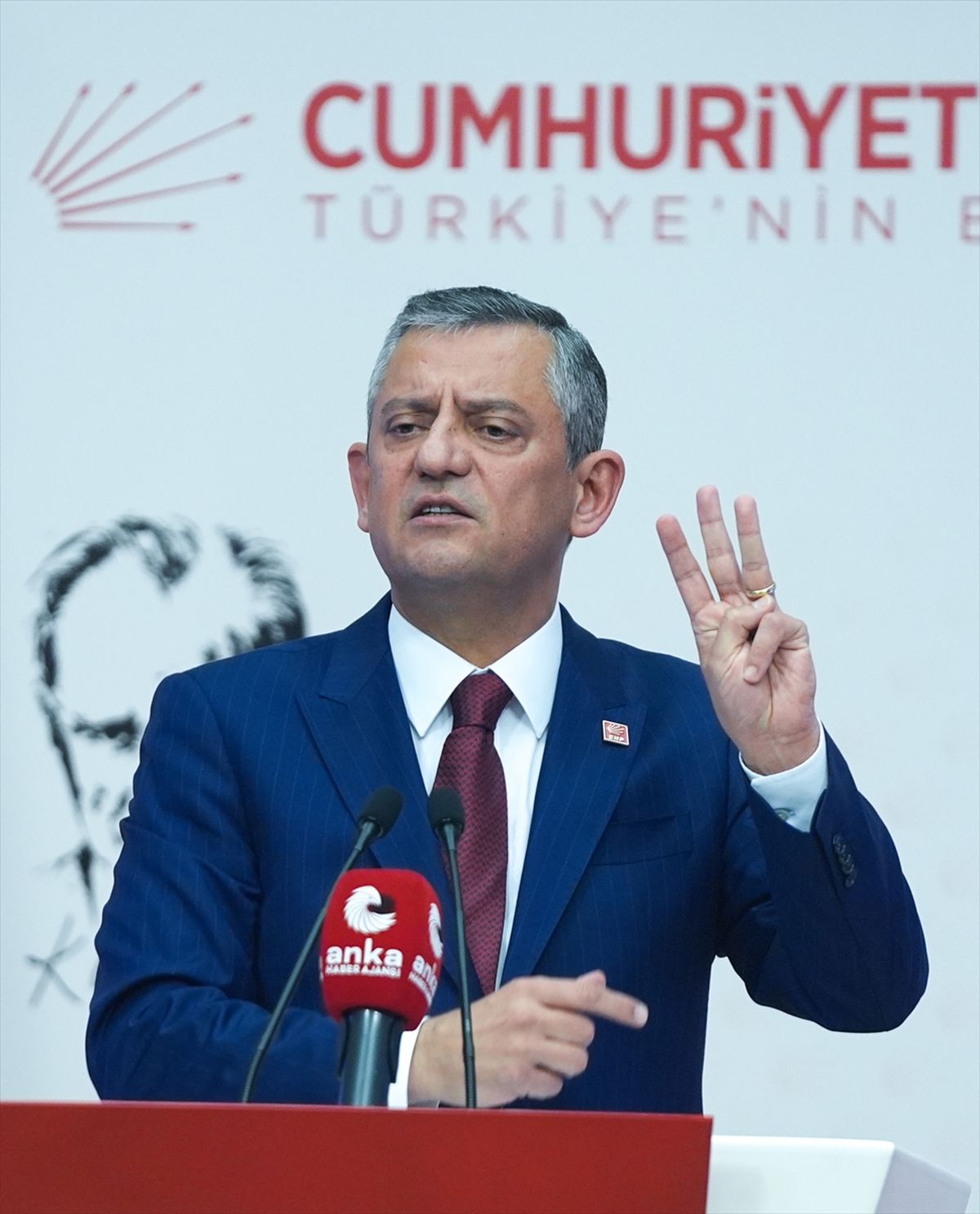CHP Genel Başkanı Özel, basın toplantısı düzenledi Açıklaması