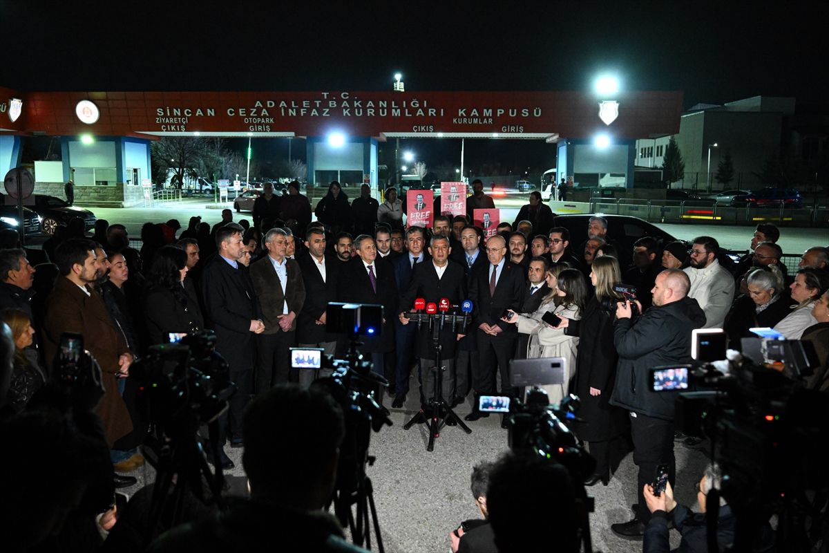 CHP Genel Başkanı Özel, Sincan Cezaevi'nde Tanju Özcan'ı ziyaretinin ardından konuştu Açıklaması