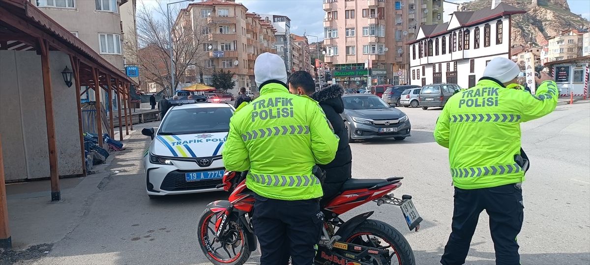 Çorum'da 5 motosiklet sürücüsüne 266 bin lira ceza verildi