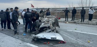 Çorum'da devrilen otomobildeki 3 kişi yaralandı