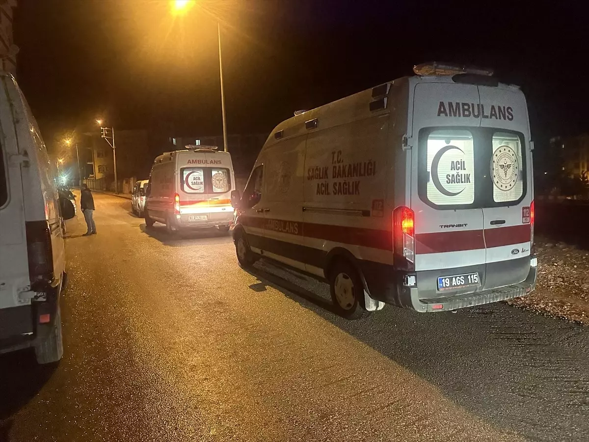 Çorum'da karbonmonoksit gazından etkilenen karı koca hastaneye kaldırıldı