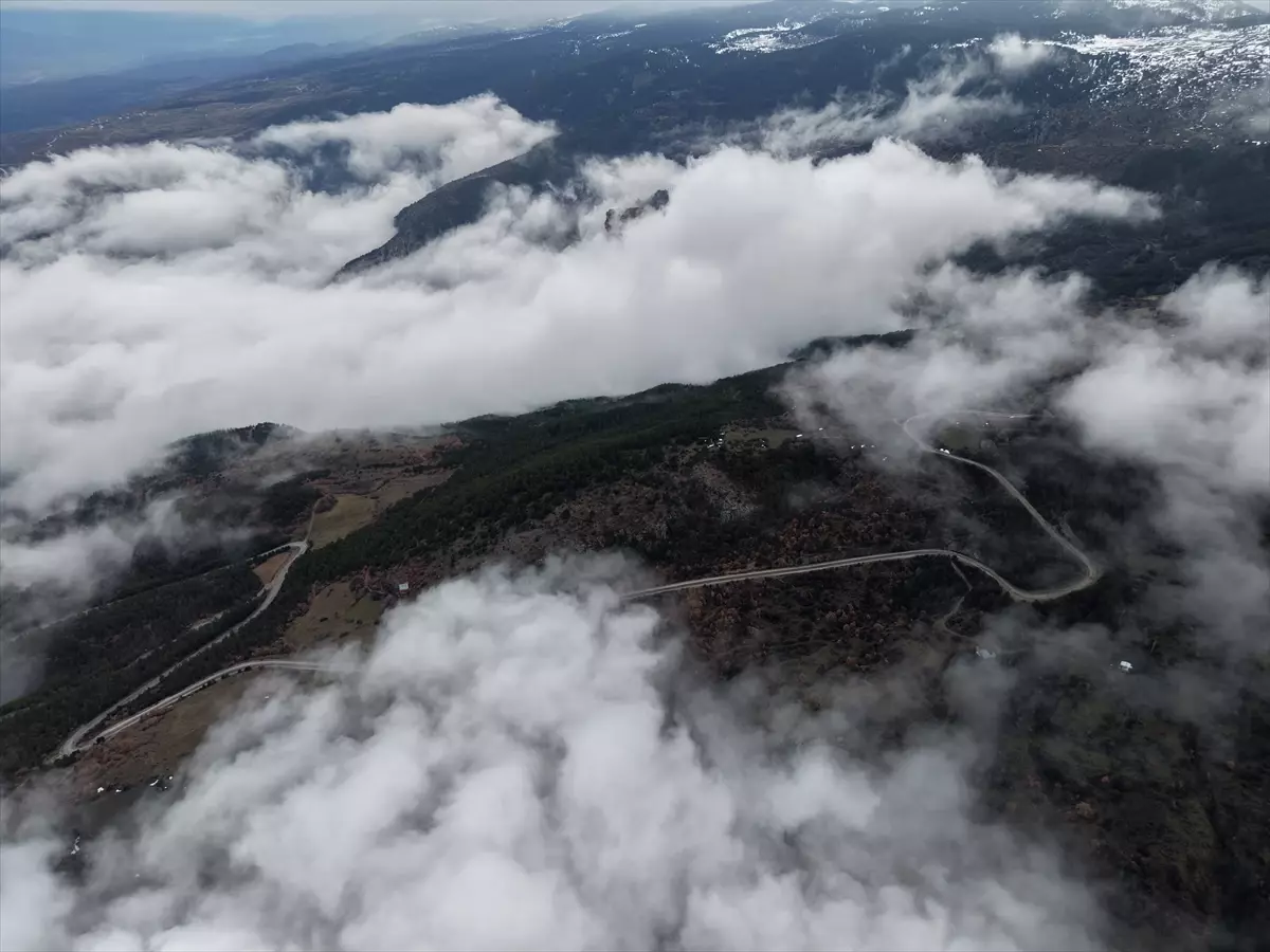 Çorum'da oluşan sis dronla görüntülendi