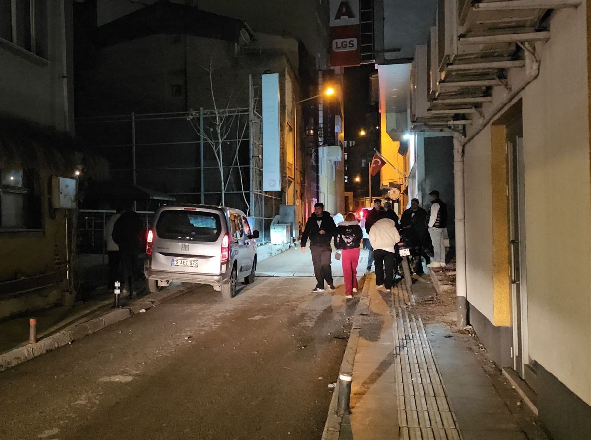 Çorum'da 'yan bakma' kavgasında 1 kişi bıçakla yaralandı