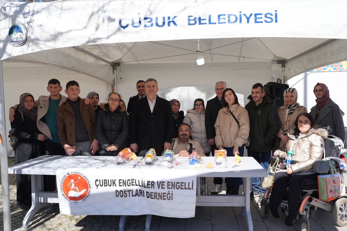 Çubuk Belediye Başkanı Demirbaş'tan depremzedelere yönelik oyuncak kampanyasına destek