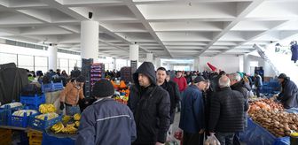 Çubuk Belediye Başkanı Demirbaş'tan pazar ziyareti