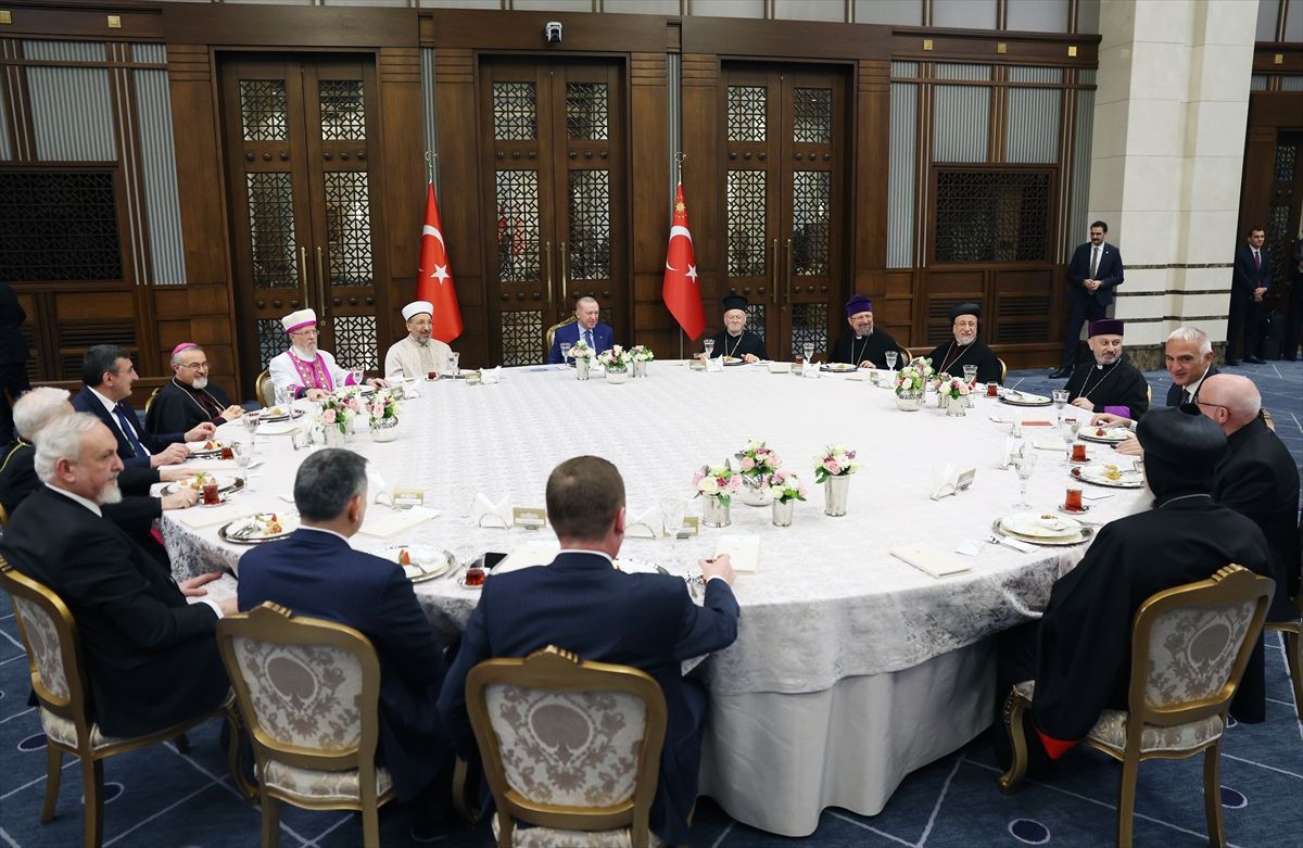 Cumhurbaşkanı Erdoğan, dini azınlık temsilcileriyle iftarda bir araya geldi Açıklaması