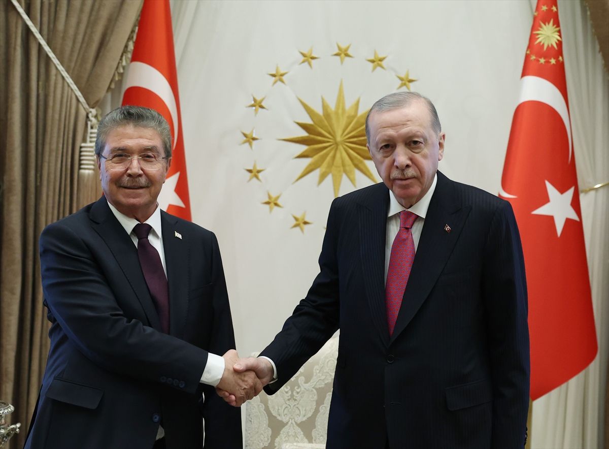 Cumhurbaşkanı Erdoğan, KKTC Başbakanı Üstel'i kabul etti