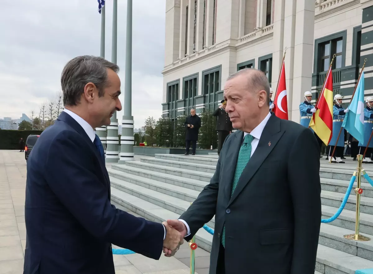 Cumhurbaşkanı Erdoğan, Yunanistan Başbakanı Miçotakis'i kabul etti