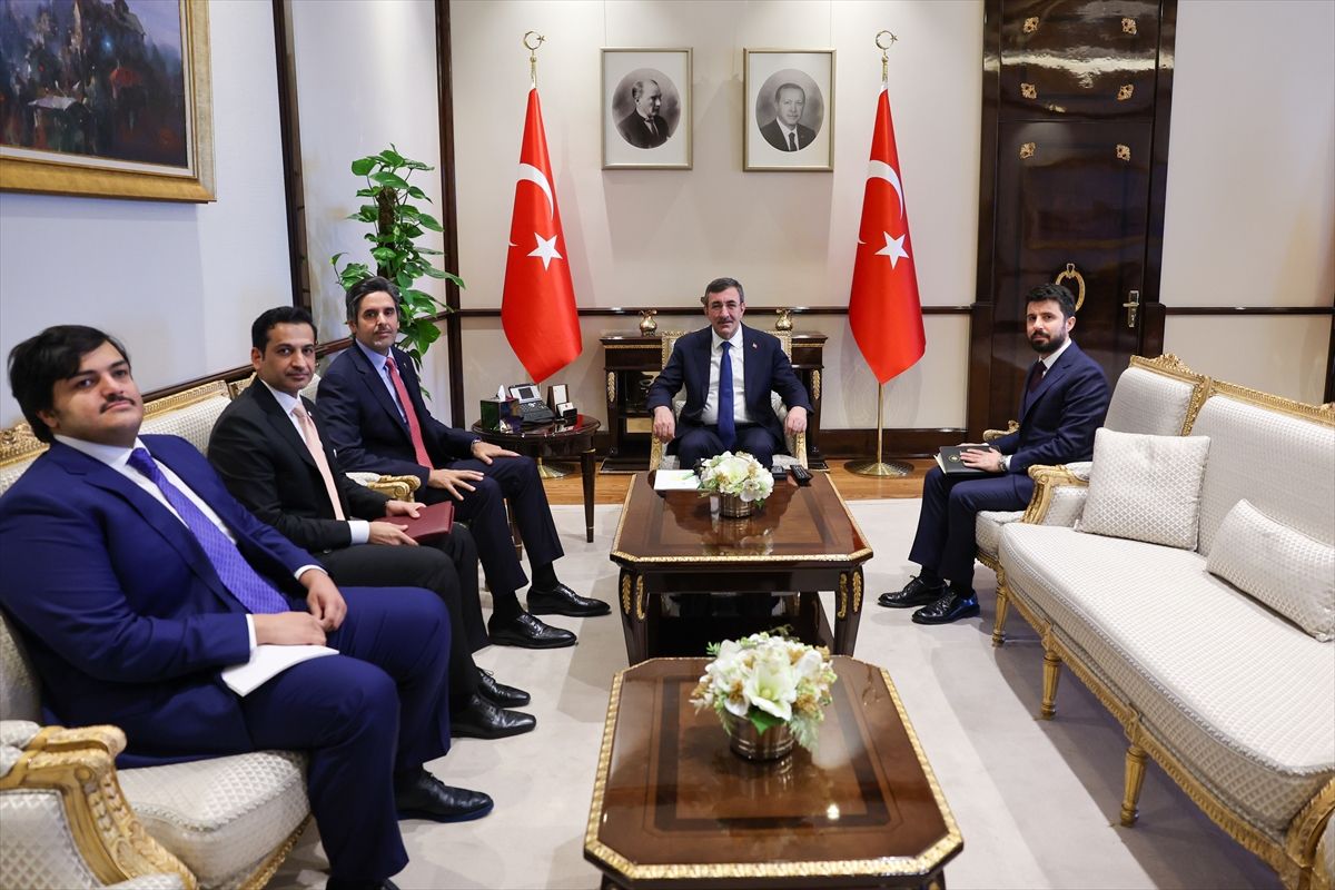 Yılmaz, Büyükelçileri Kabul Etti