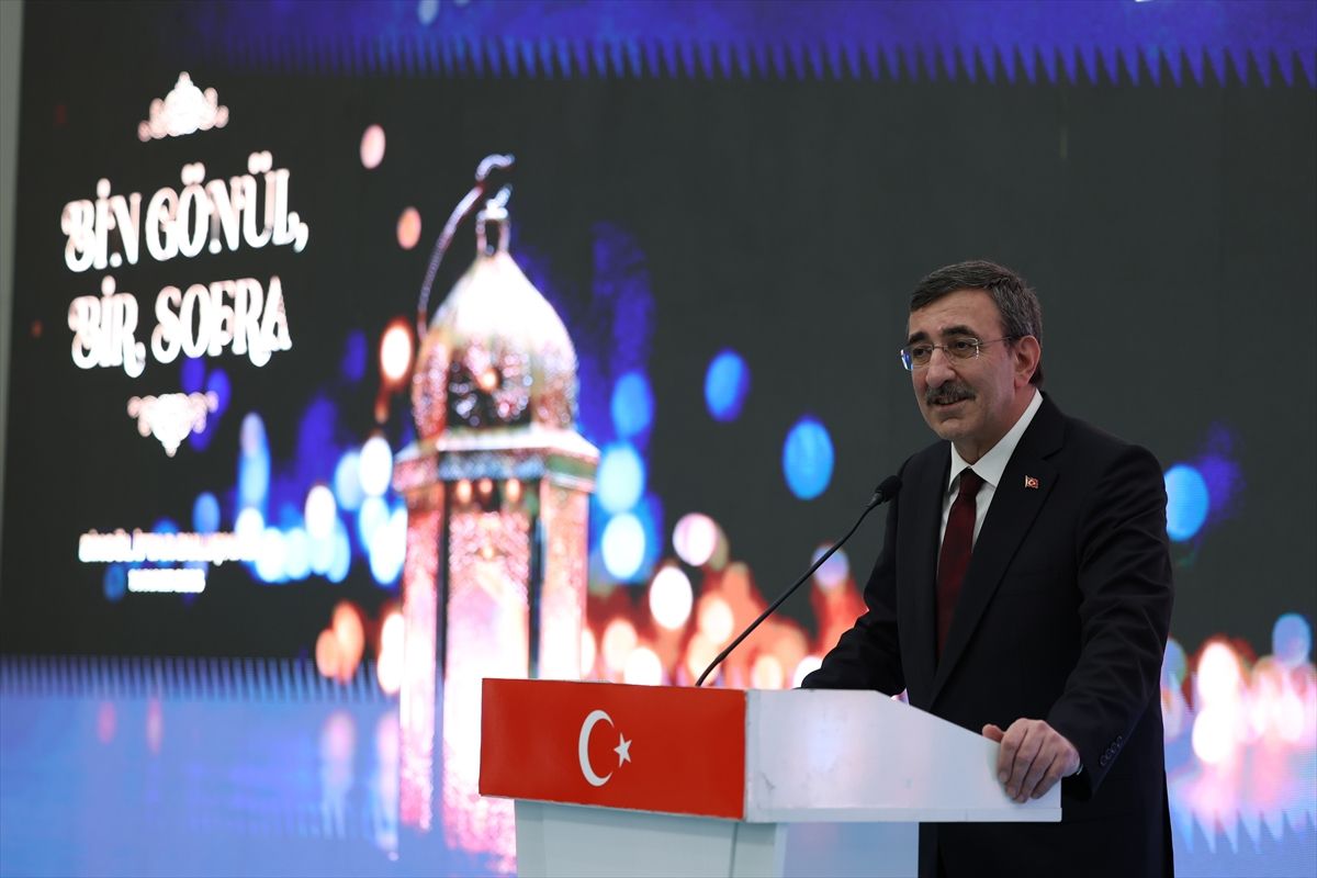 Cumhurbaşkanı Yardımcısı Yılmaz, Bingöl'de iftar programında konuştu Açıklaması