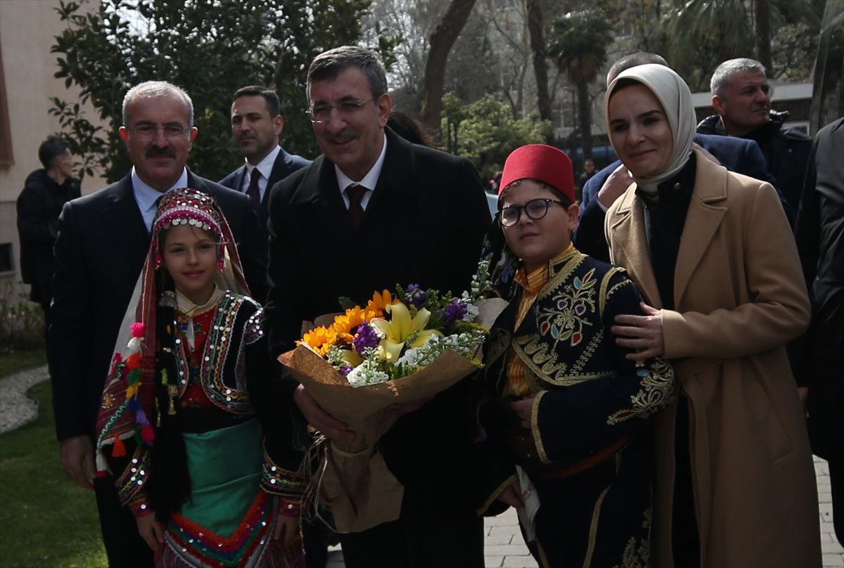 Cumhurbaşkanı Yardımcısı Yılmaz ve Bakan Göktaş Çanakkale Valiliği'ni ziyaret etti