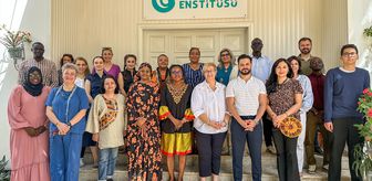 Dakar Yunus Emre Enstitüsü'nde yetimler için kermes düzenlendi