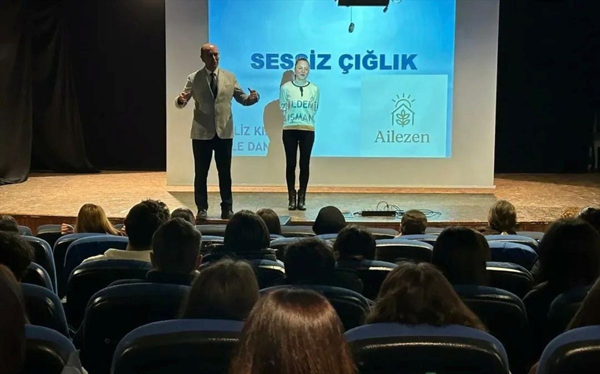 Datça'da 'Akran Nezaketi ve Nezaketsizliği' semineri düzenlendi