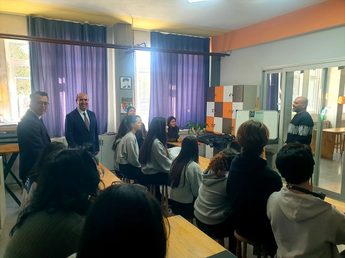 Datça'da öğrencilere fotoğrafçılık semineri verildi