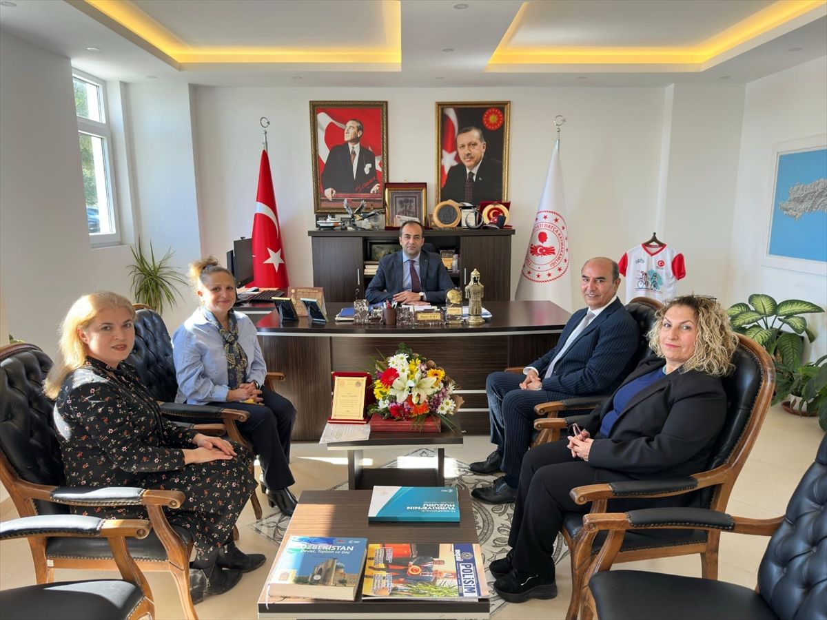 Datça'da okula hayırsever desteği