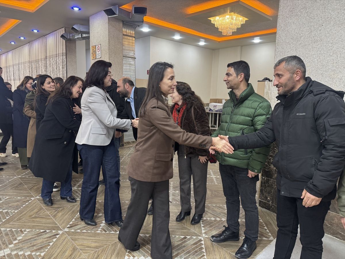 DEM Parti Eş Genel Başkanı Hatimoğulları, Hakkari'de iftar programına katıldı Açıklaması