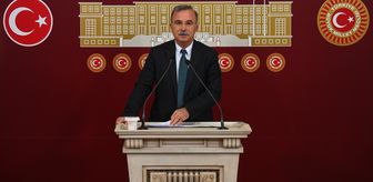 DEM Parti milletvekilleri Meclis'te basın toplantısı düzenledi
