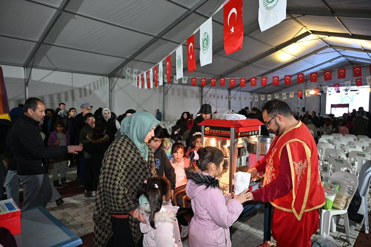 Demirci'de çocuklar ramazan etkinliğinde eğlendi