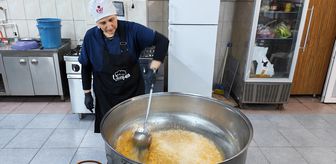 Demirci'de iftarlıklar evlere ulaştırılıyor