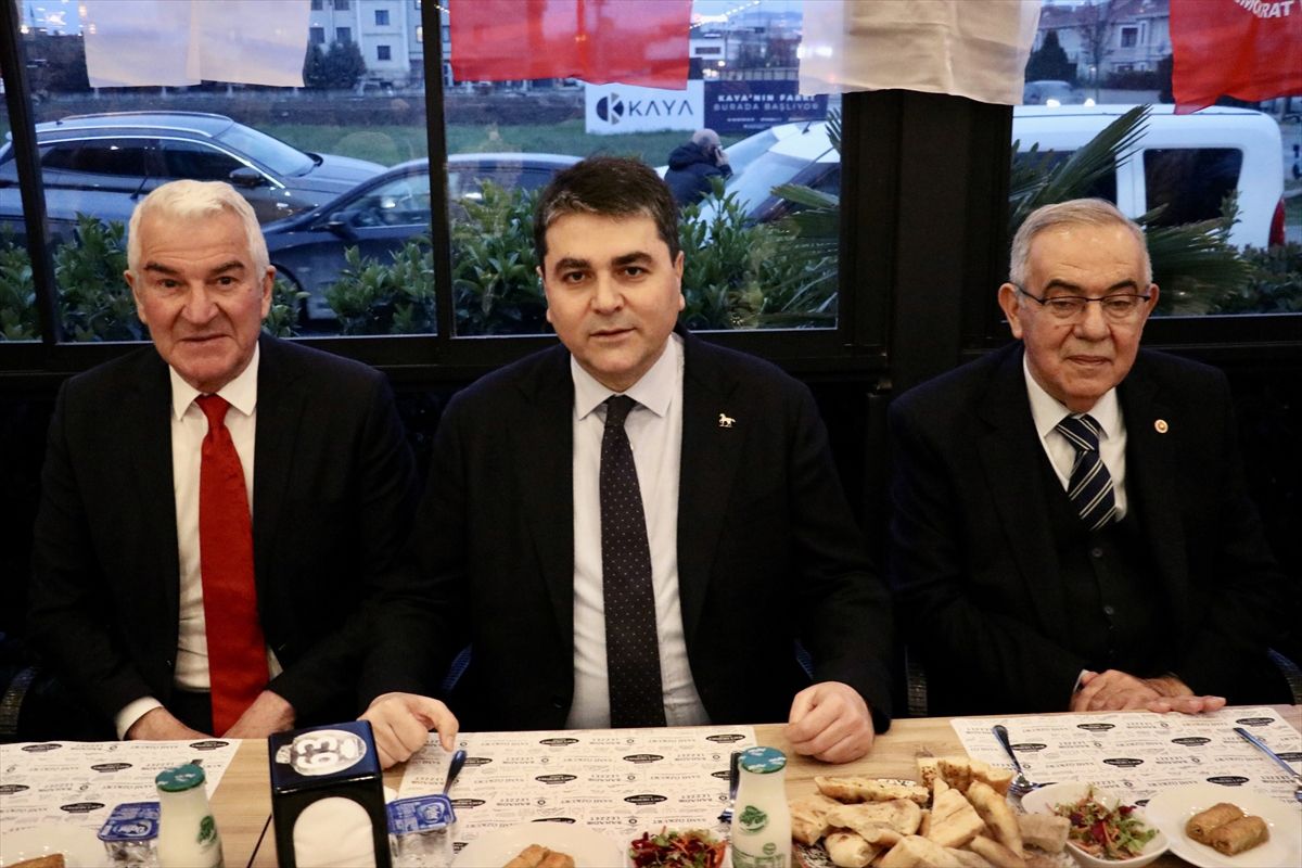 Demokrat Parti Genel Başkanı Uysal, Sakarya'da iftar programına katıldı