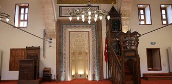Depremde hasar gören Kahramanmaraş'ın simgelerinden Ulu Cami yeniden ibadete açıldı