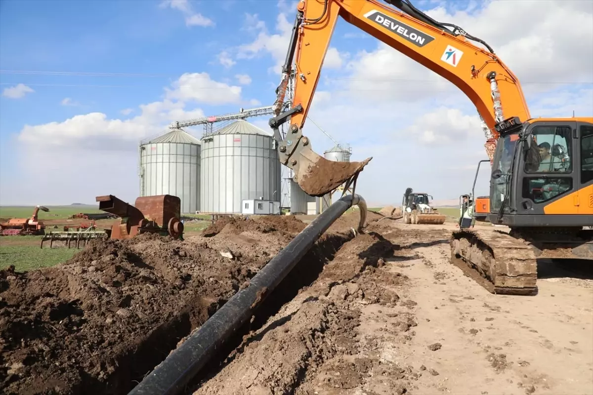 Derik'te içme suyu hattında yenileme çalışması başlatıldı