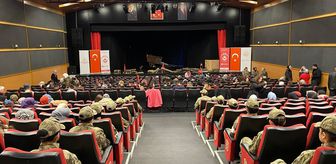 Erzurum'da Çanakkale Ruhu Tiyatroda